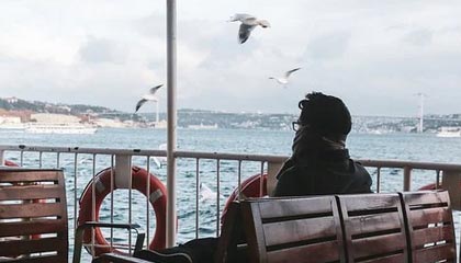 B体育平台_ 中国女足亚运会：小组赛对手分析与出线形势展望，过去一年,她在亚运会上打入6球,助中国女足获得亚军