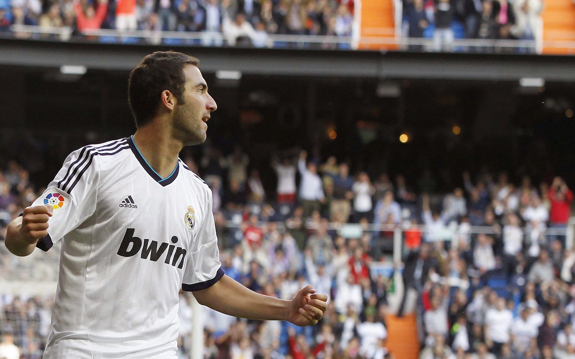 欧冠决赛即将开始，豪门球队齐聚，欧冠决赛闯入